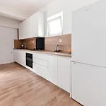 Paula Center Apartman