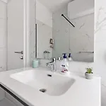 Paula Center