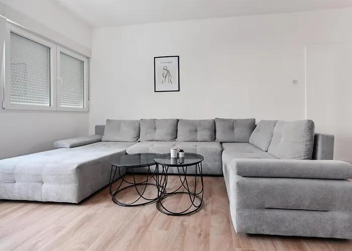 Paula Center * Zadar